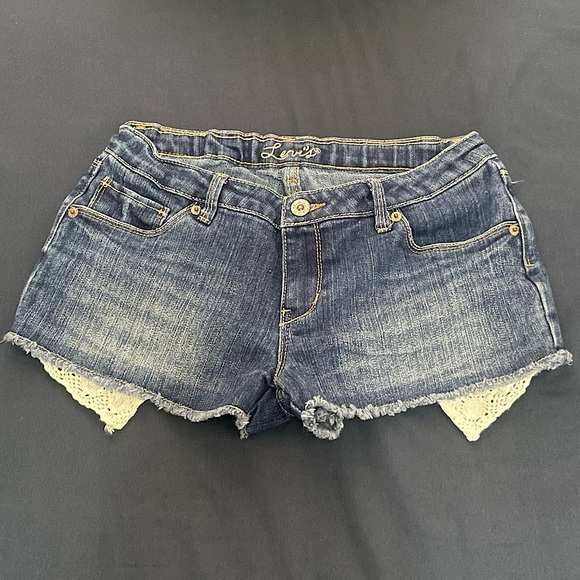 Levi's Other - LEVI’S jean shorts